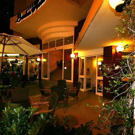 London Hotel Cattolica