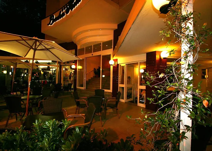 London Hotel Cattolica